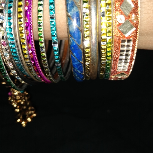 Bracelet's - Picture 2 of 4